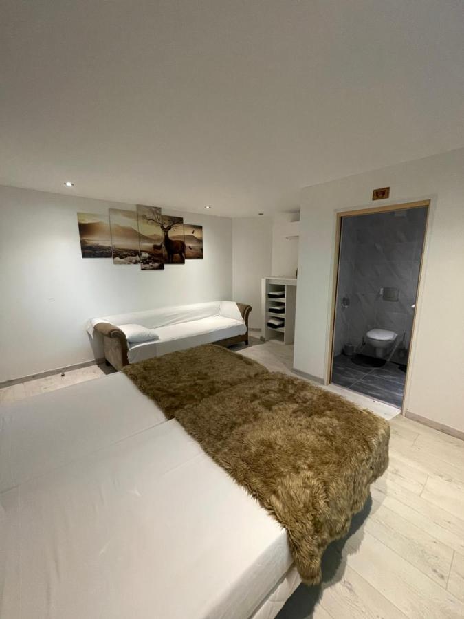 Le Lodge Du Pichat Sainte-Helene-du-Lac ภายนอก รูปภาพ