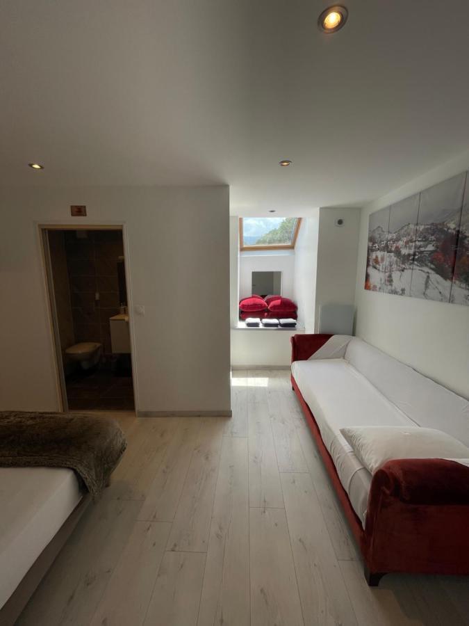 Le Lodge Du Pichat Sainte-Helene-du-Lac ภายนอก รูปภาพ