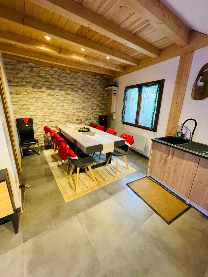 Le Lodge Du Pichat Sainte-Helene-du-Lac ภายนอก รูปภาพ