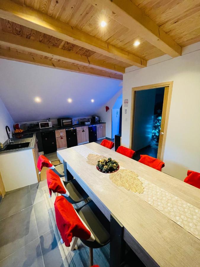 Le Lodge Du Pichat Sainte-Helene-du-Lac ภายนอก รูปภาพ